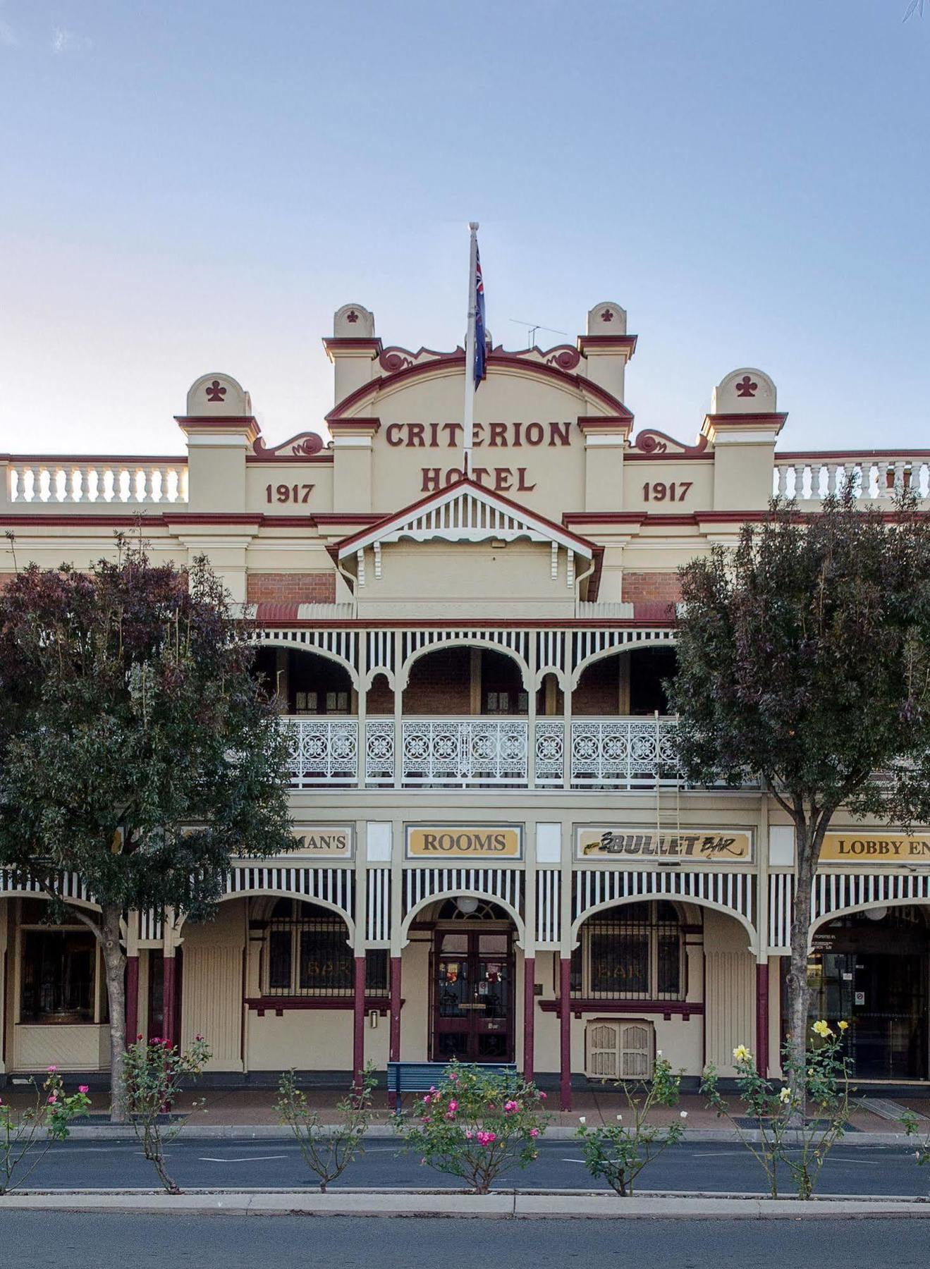 Criterion Warwick Hotel Exterior photo